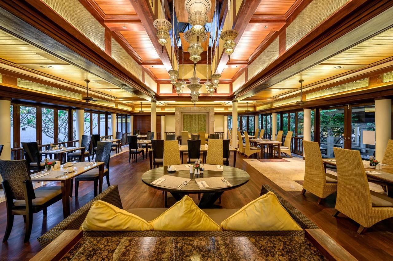 Centara Grand Beach Resort & Villas Krabi Ao Nang Exterior foto The interior of the restaurant