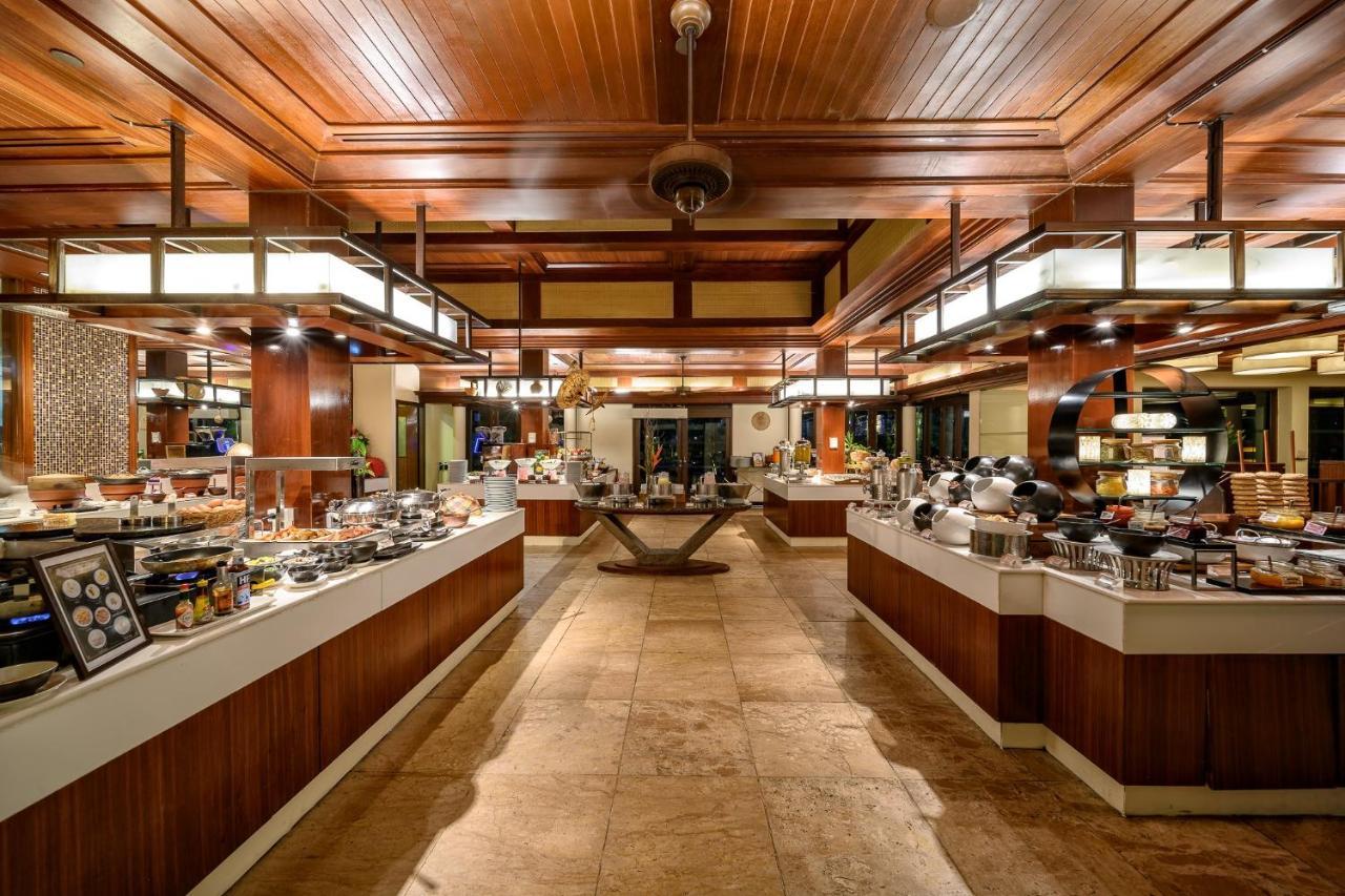 Centara Grand Beach Resort & Villas Krabi Ao Nang Exterior foto The buffet at the hotel